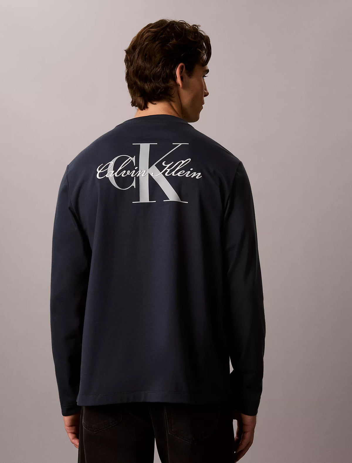 Calvin Klein - Script Monologo Graphic Long Sleeve T-Shirt