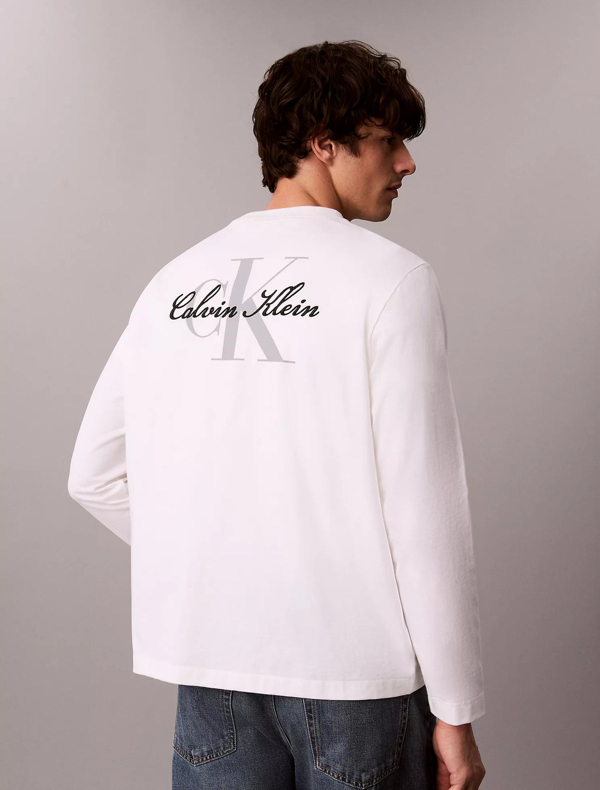 Calvin Klein - Script Monologo Graphic Long Sleeve T-Shirt
