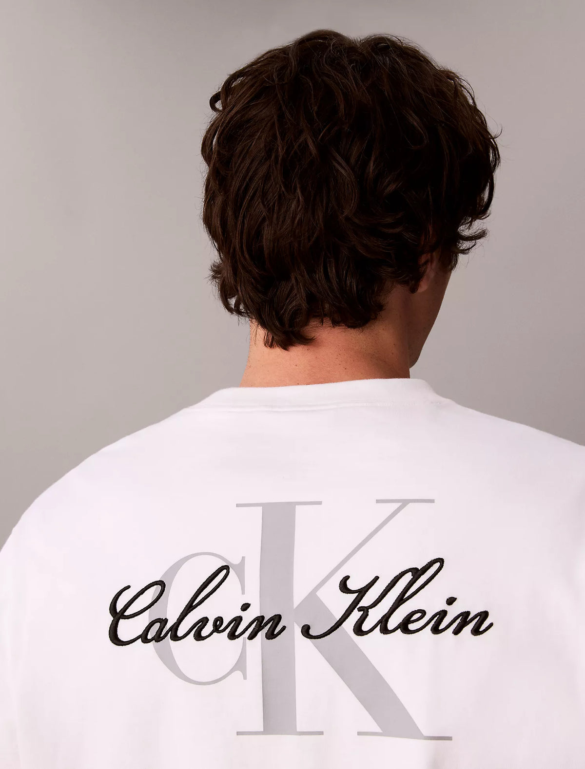 Calvin Klein - Script Monologo Graphic Long Sleeve T-Shirt