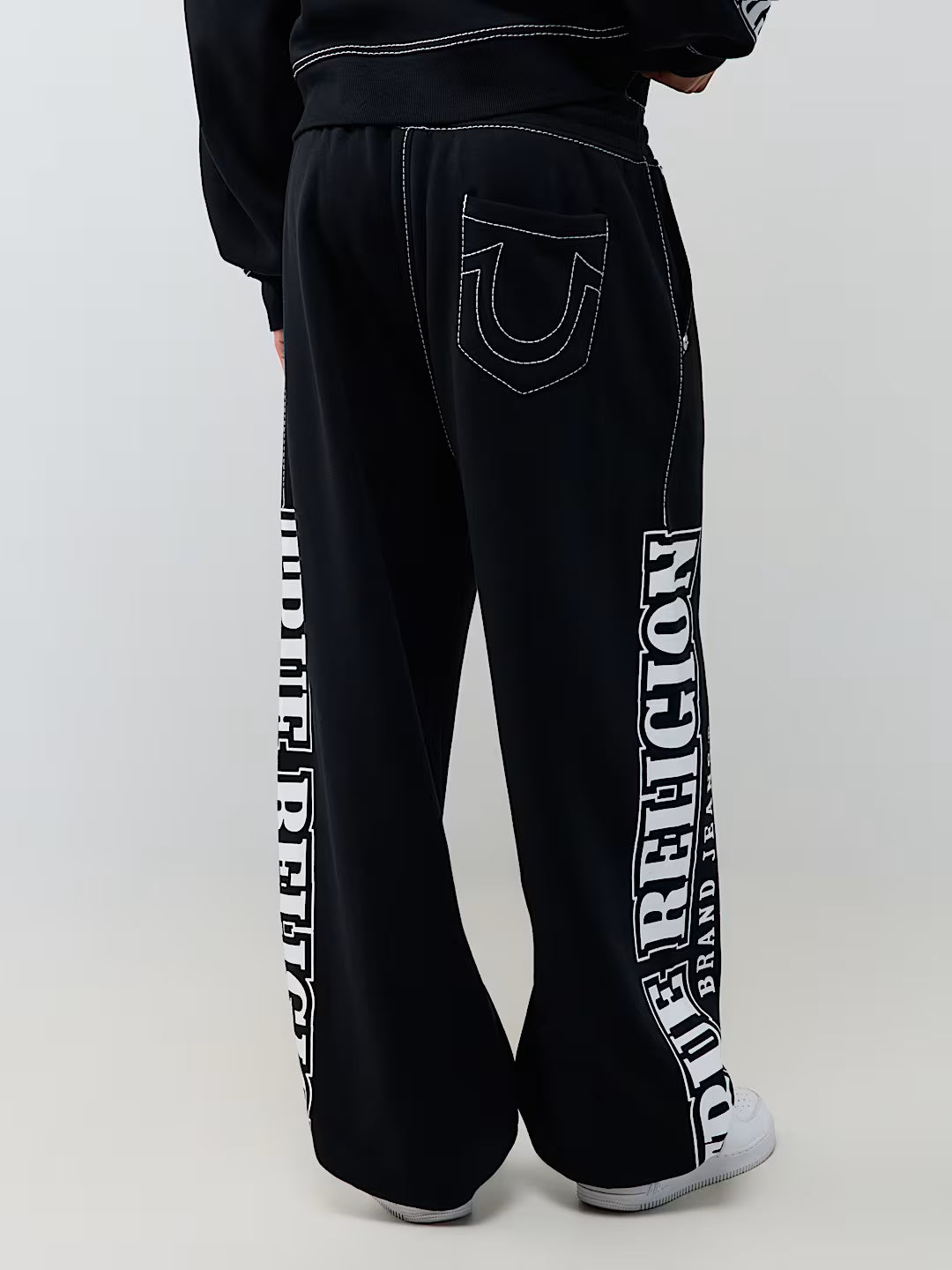 True Religion - Big T Extra Baggy Jogger