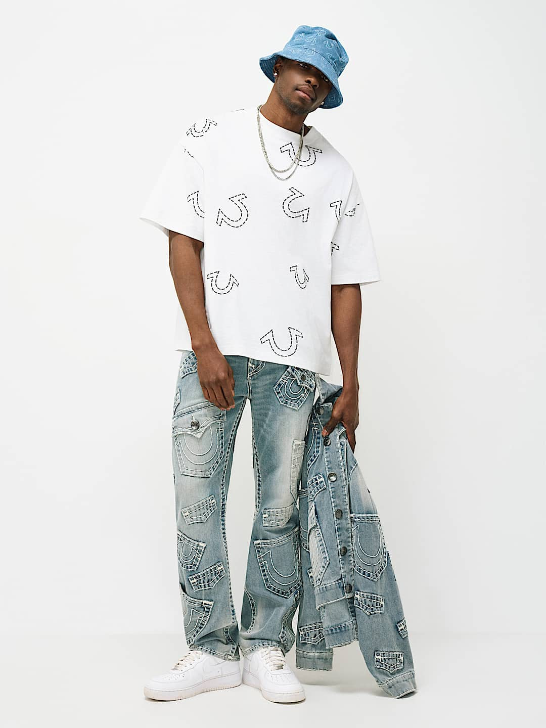 True Religion - Horseshoe Print Logo Heavyweight Oversized Tee