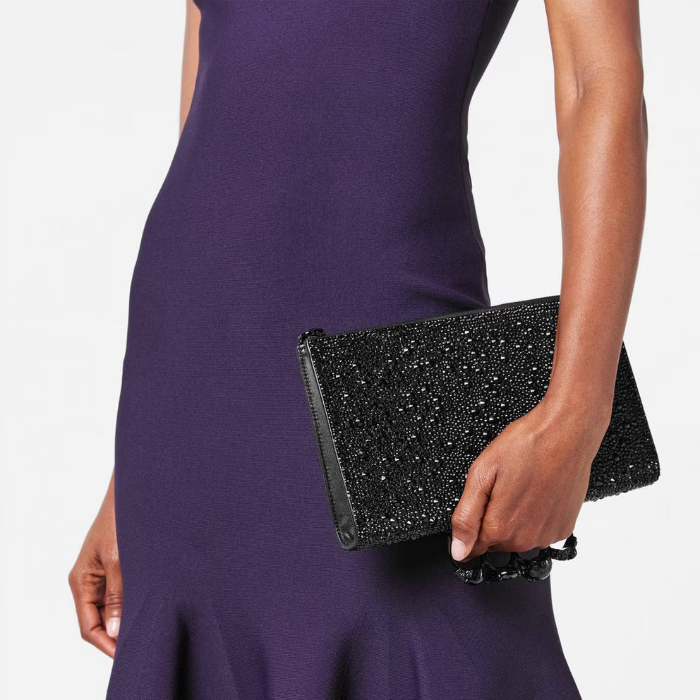 Alexander McQueen - Women's Alex Knuckle Flat Clutch Bag