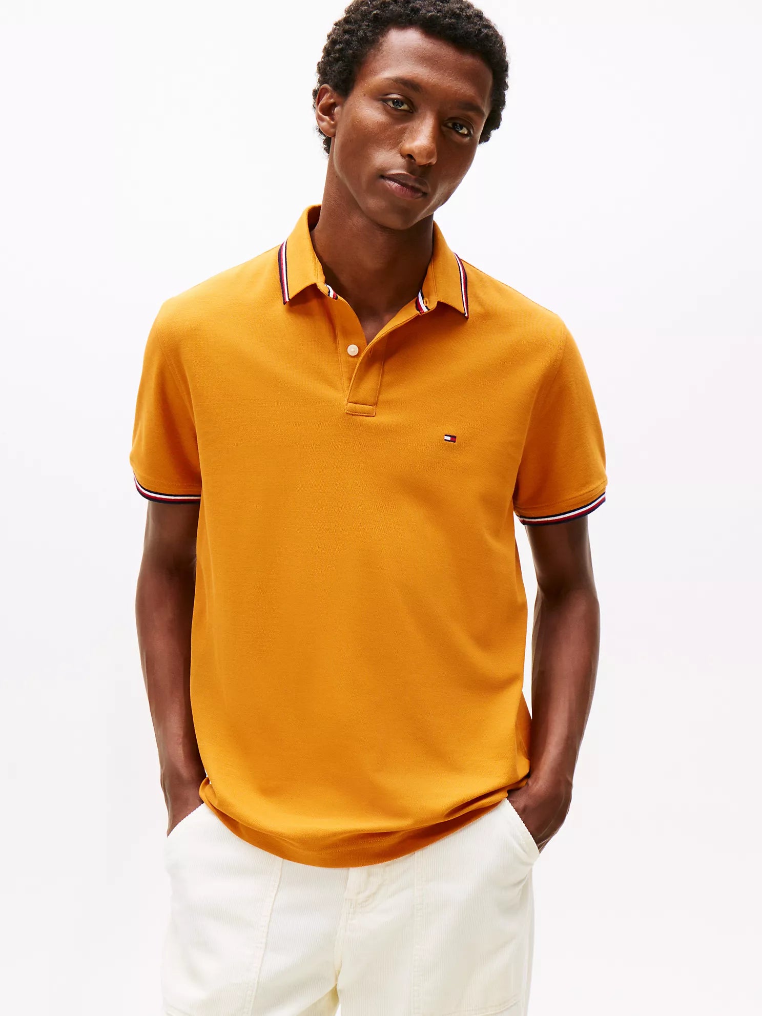 Tommy Hilfiger - Regular Fit Tommy Wicking Polo