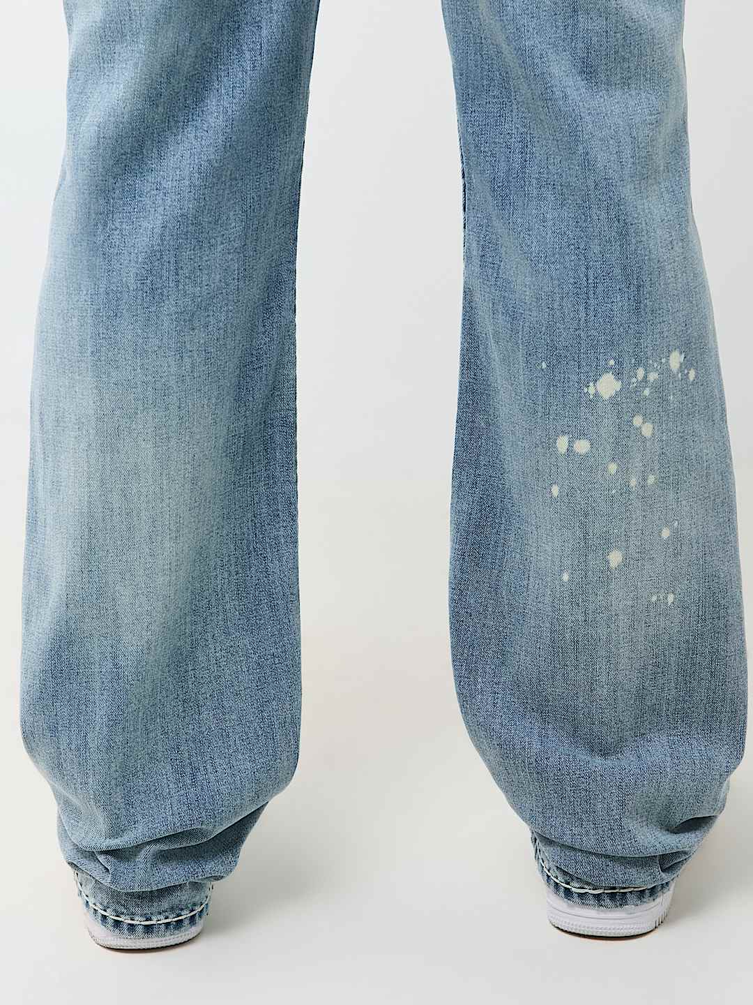 True Religion - Billy Embroidered Super T Bootcut Jean 34"