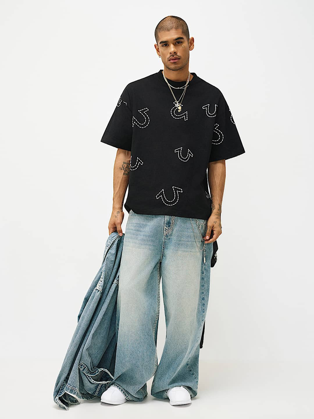True Religion - Horseshoe Print Logo Heavyweight Oversized Tee