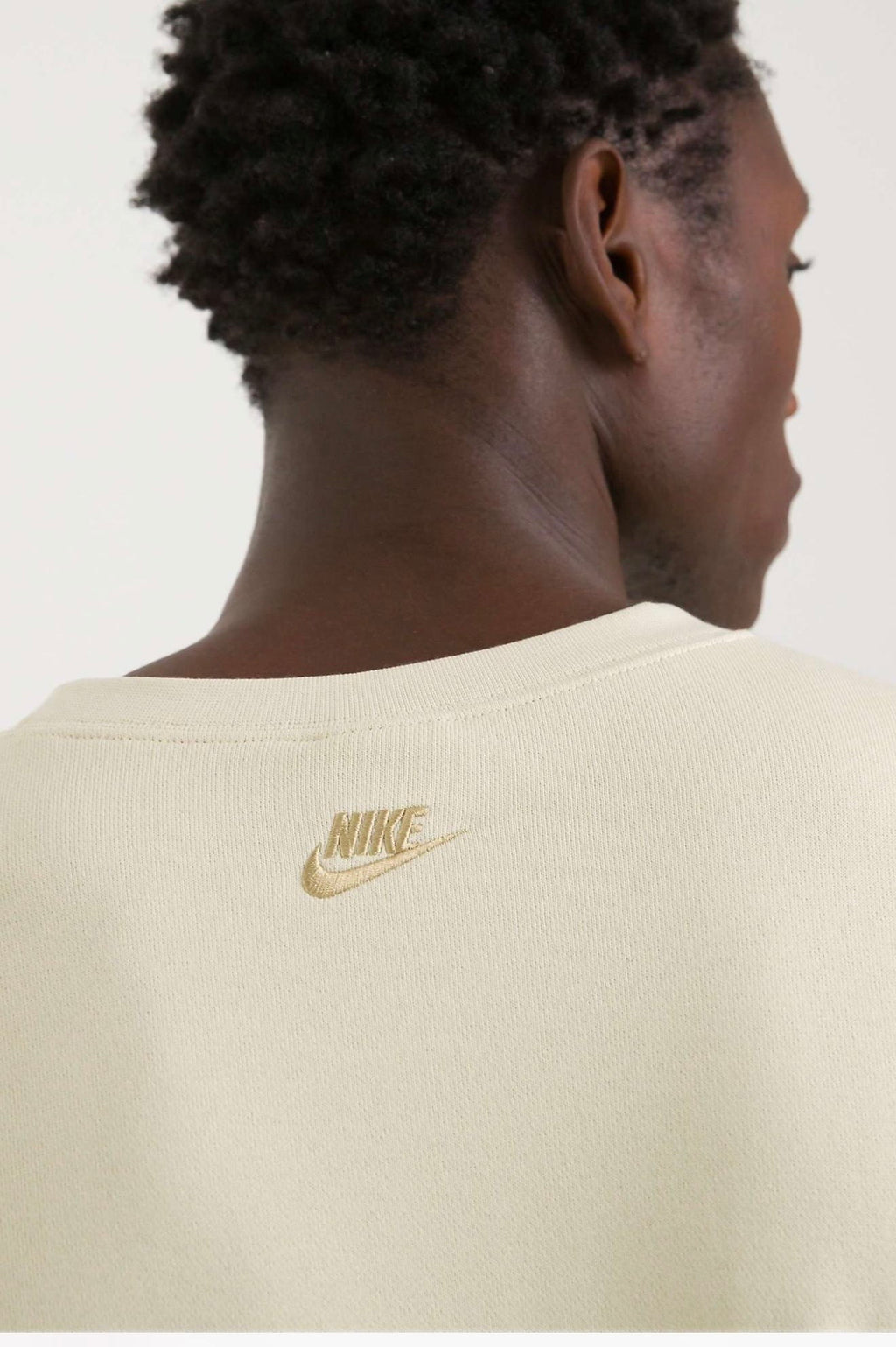 Nike - Essential Crewneck Sweatshirt IMMEDIATE