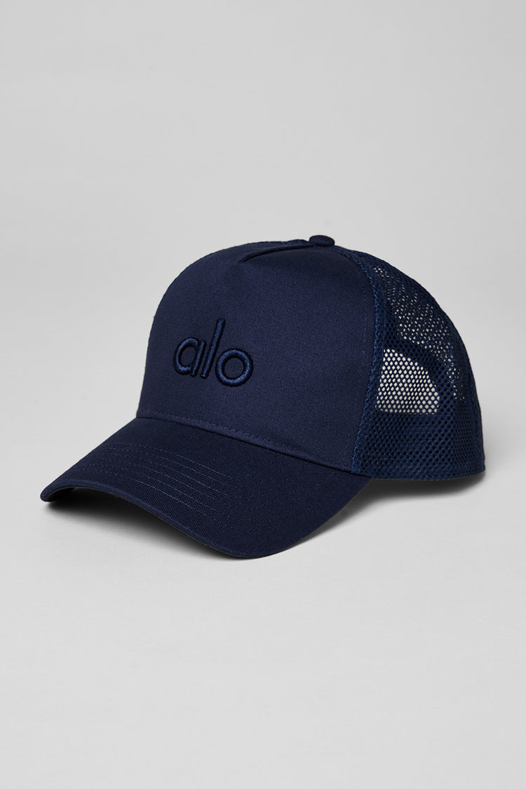 Alo Yoga - District Trucker Hat