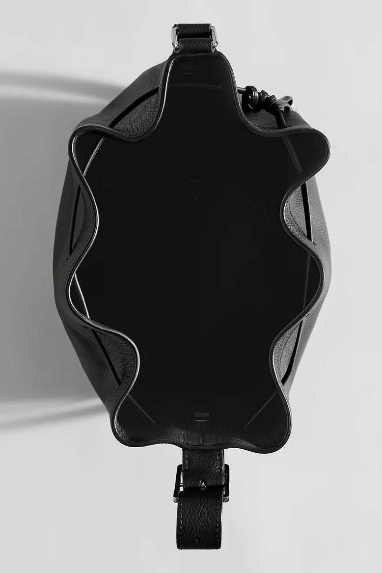 ALO YOGA - Balance Bucket