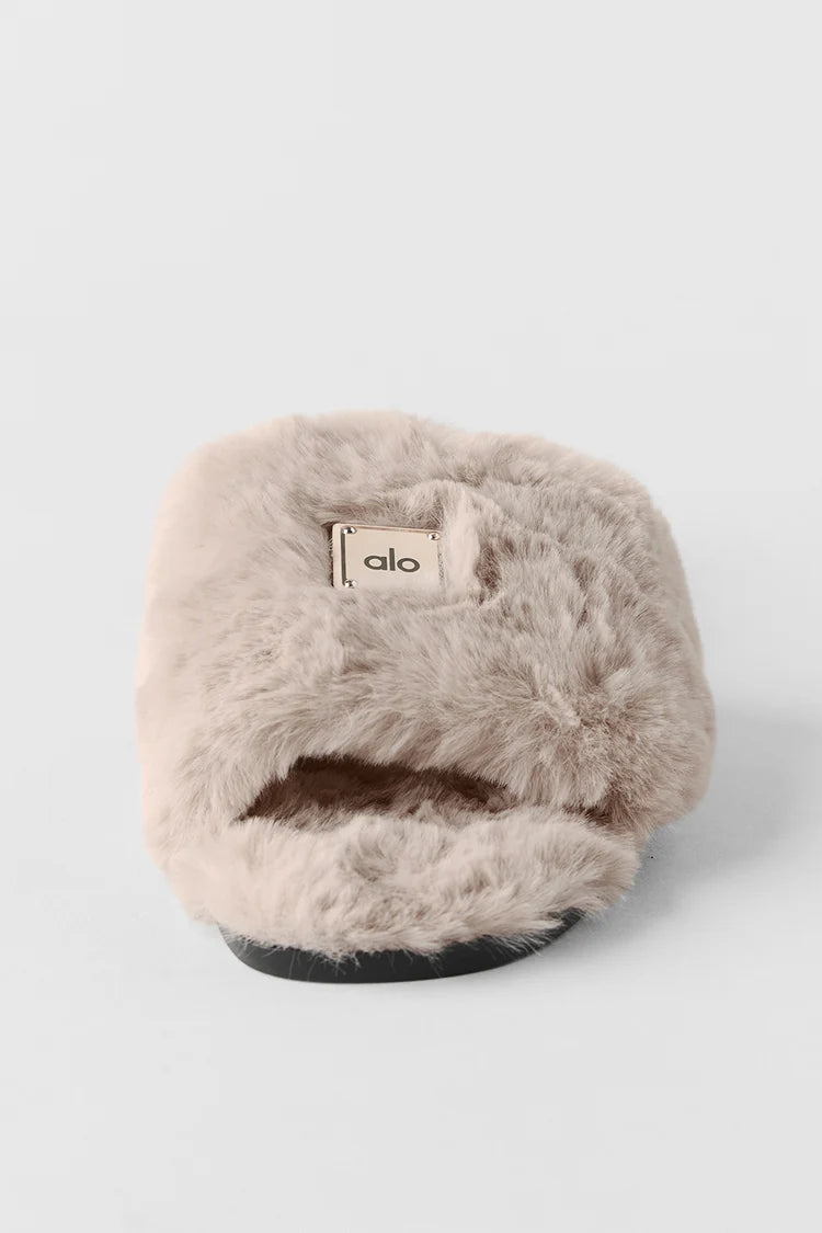 Alo Yoga - ALO Classico Faux Fur Sandal