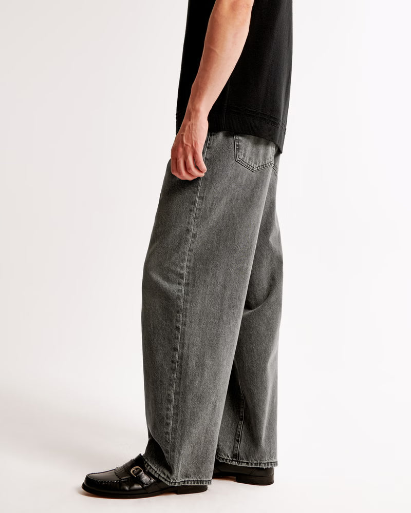 Abercrombie & Fitch - Ultra Baggy Jeans