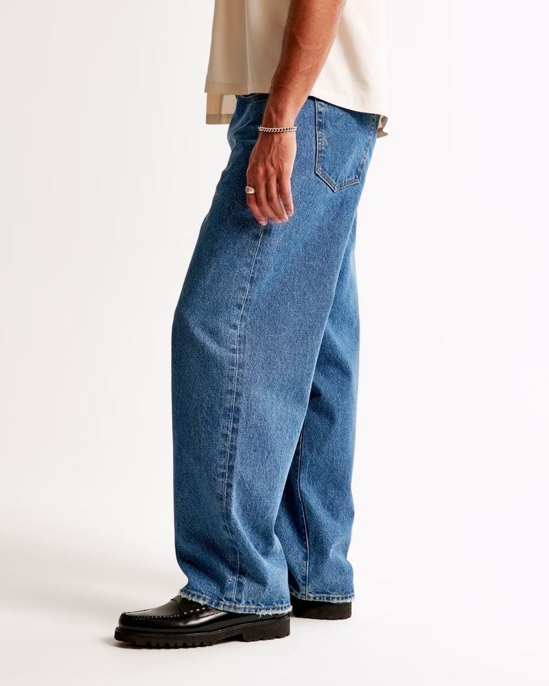 Abercrombie & Fitch - Ultra Baggy Jeans