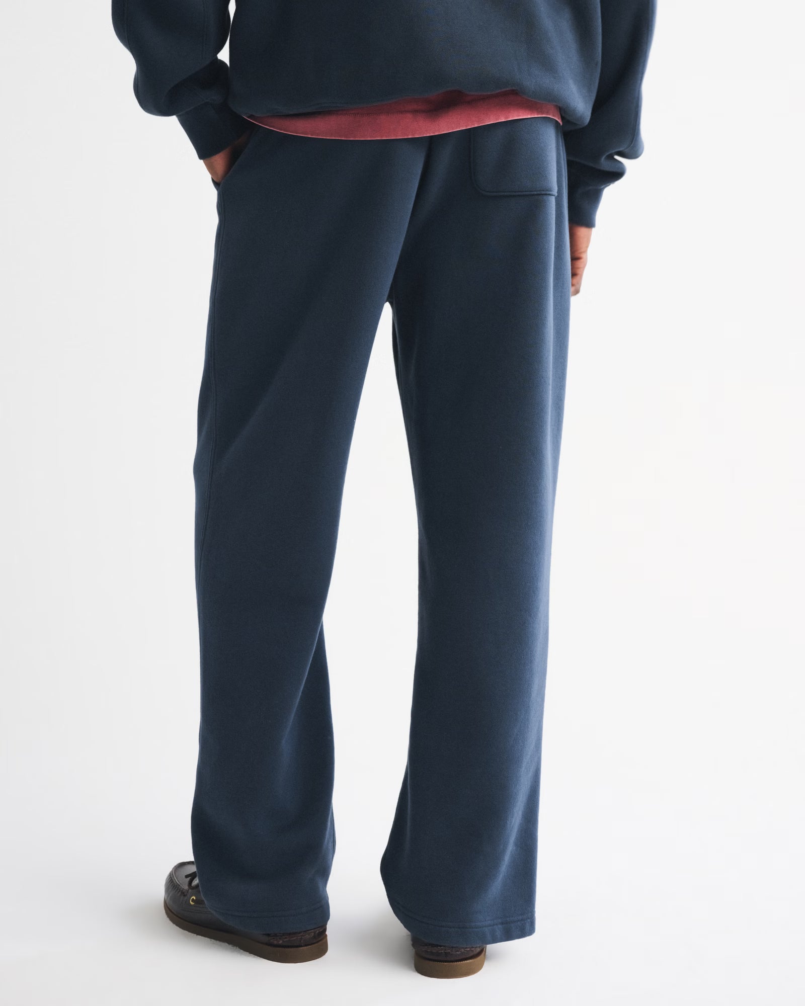 Abercrombie & Fitch - Essential Baggy Open-Hem Sweatpant