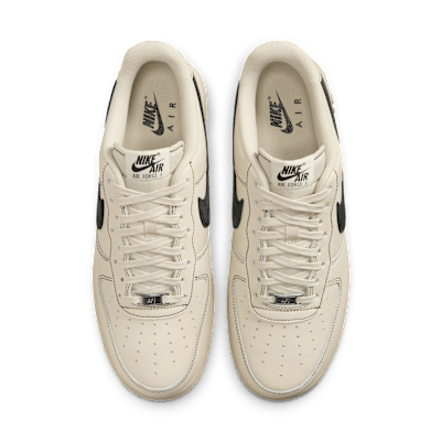 Nike Air Force 1 '07 LV8