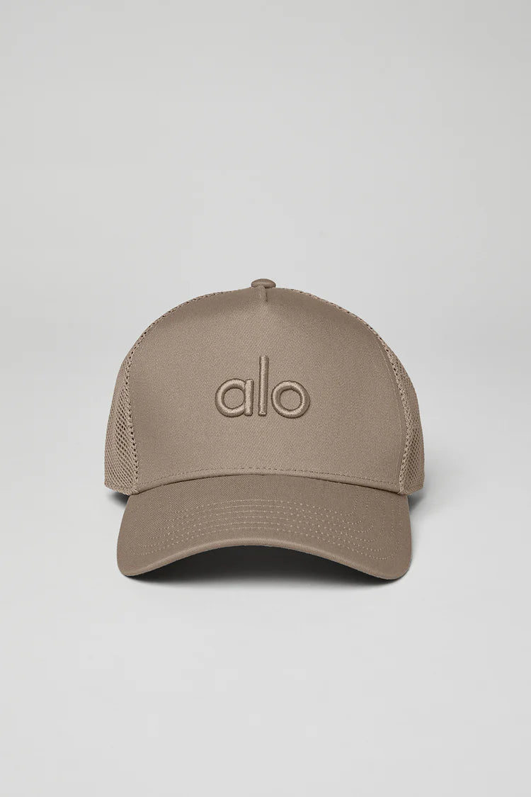 Alo Yoga - District Trucker Hat