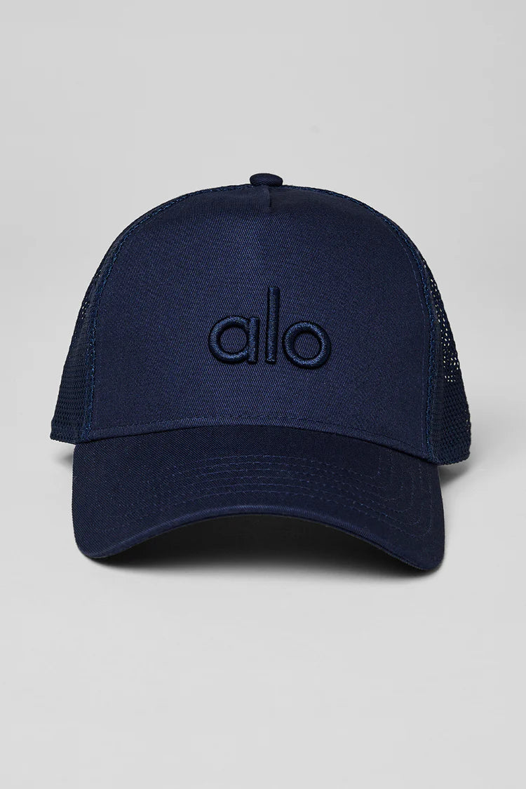 Alo Yoga - District Trucker Hat
