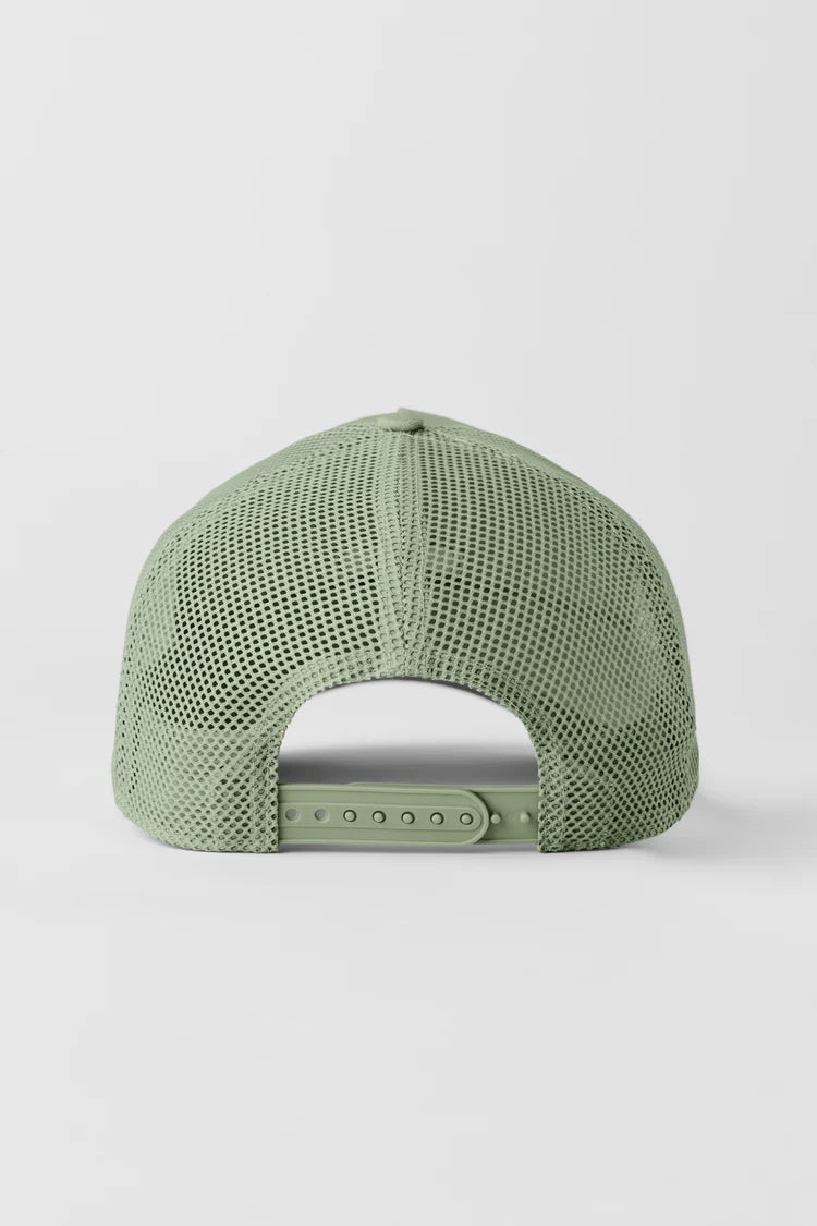 Alo Yoga - District Trucker Hat