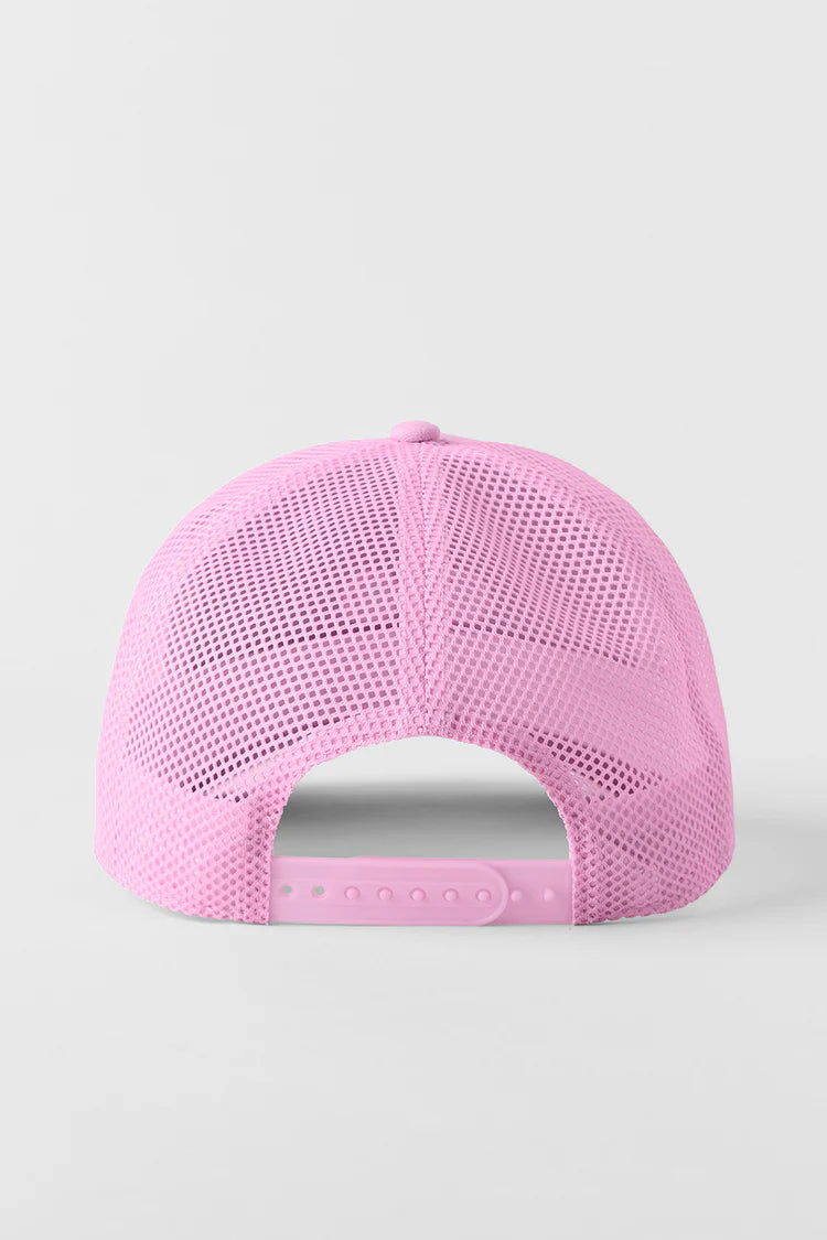 Alo Yoga - District Trucker Hat