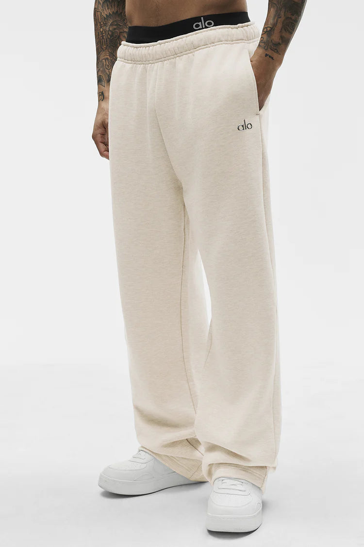 Alo Yoga - Accolade Straight Leg Sweatpant