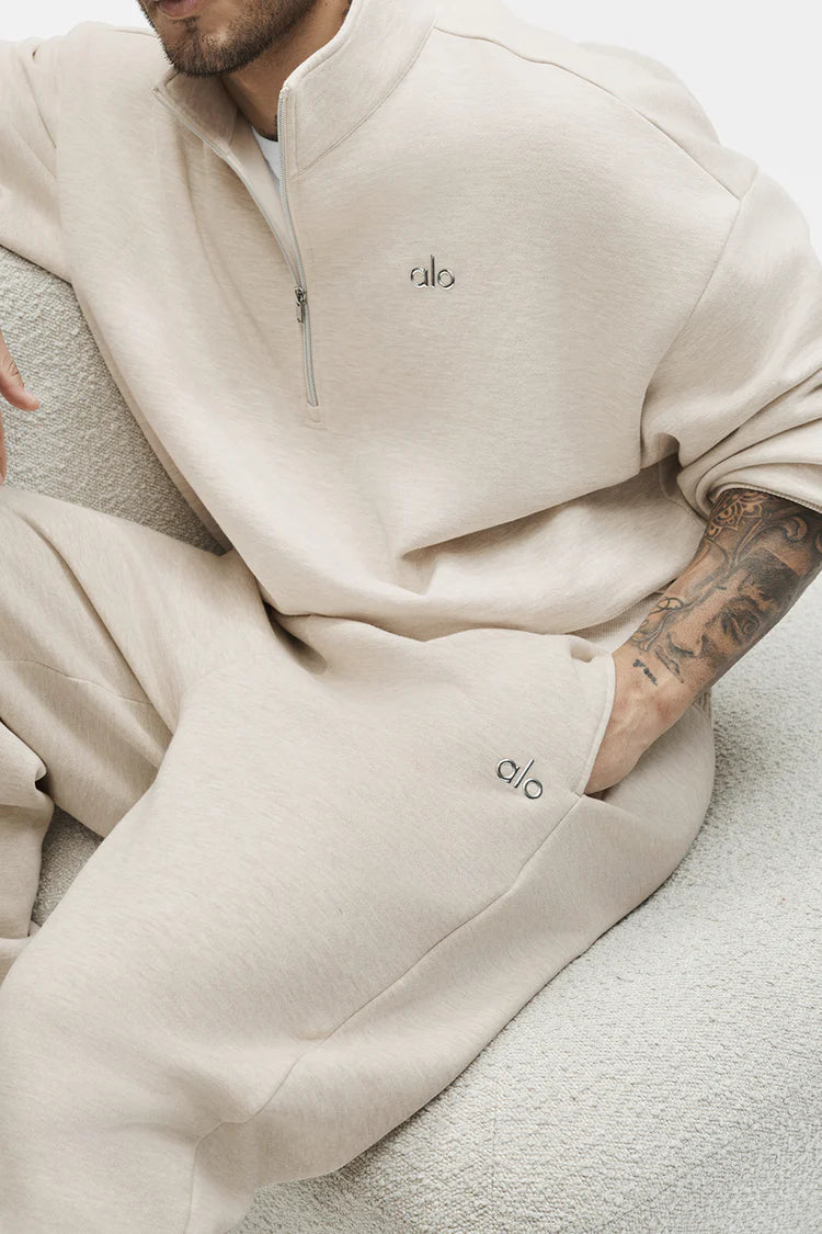 Alo Yoga - Accolade Straight Leg Sweatpant