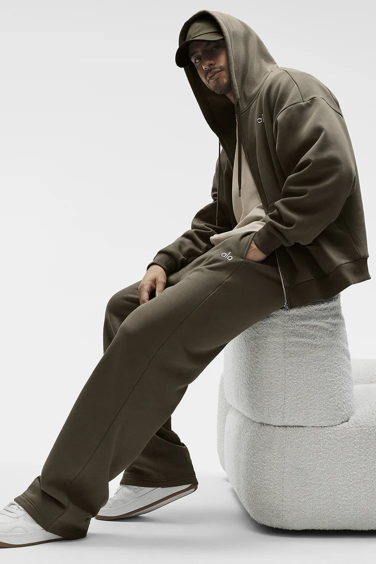 Alo Yoga - Accolade Straight Leg Sweatpant