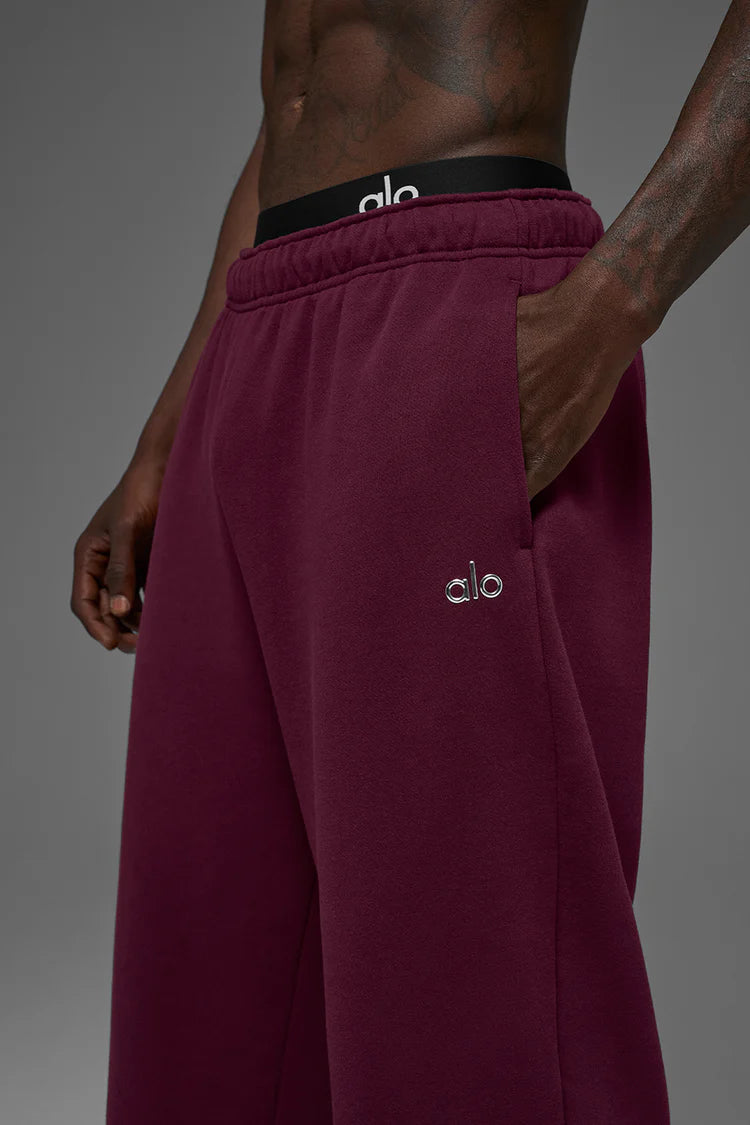 Alo Yoga - Accolade Straight Leg Sweatpant