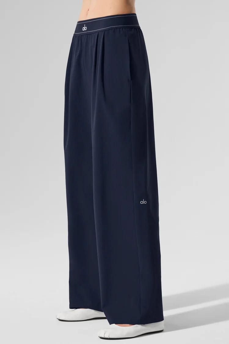 Alo Yoga - Suit Up Trouser (Regular)