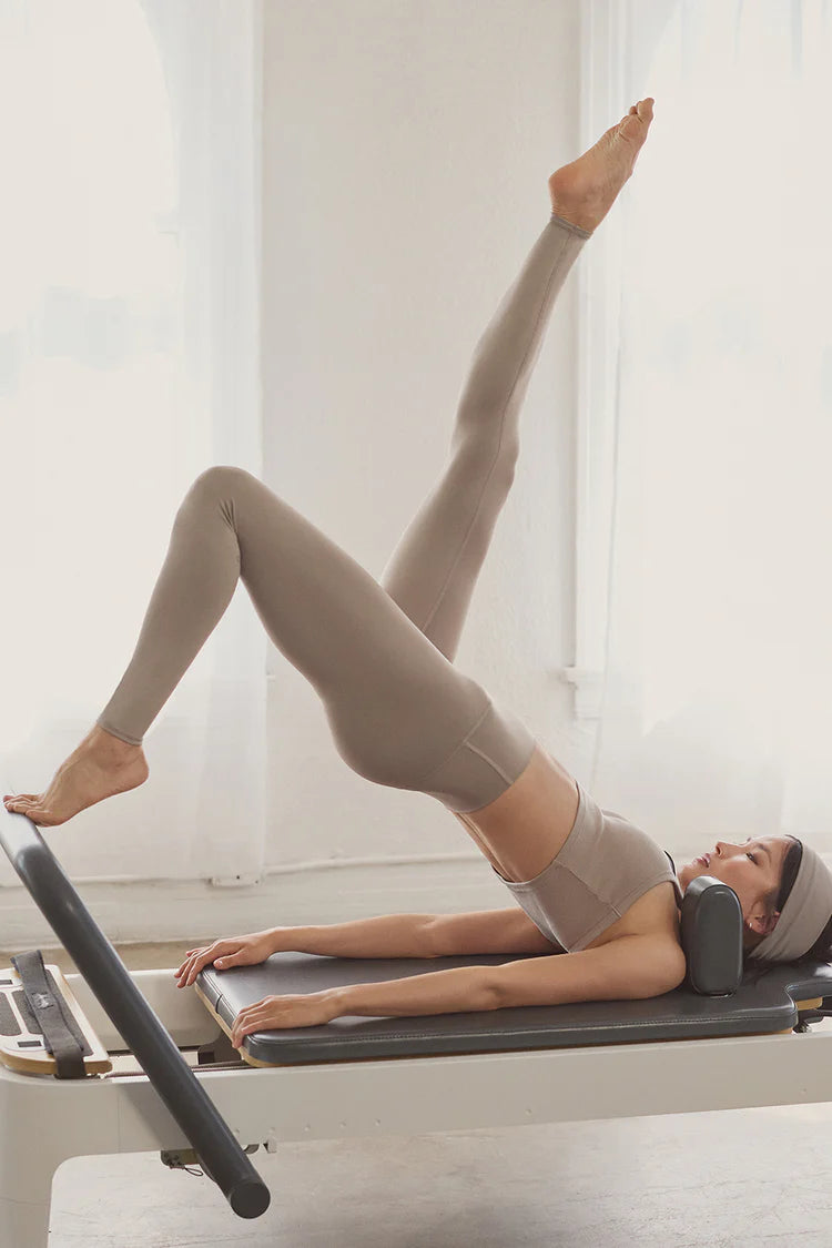 Alo Yoga - 7/8 High-Waist Airlift Legging