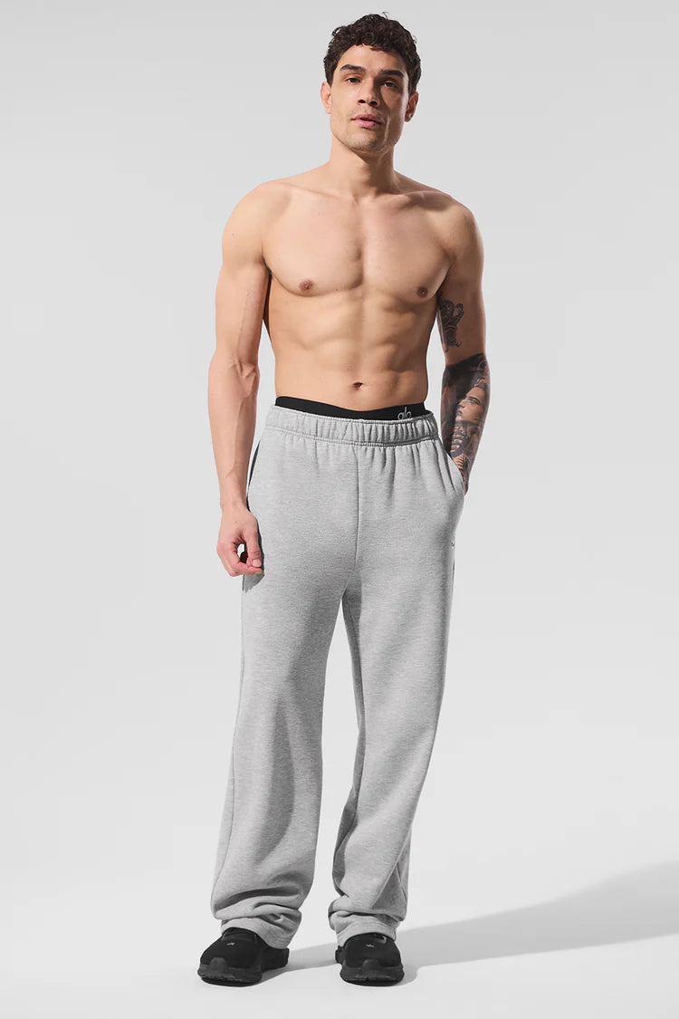Alo Yoga - Accolade Straight Leg Sweatpant