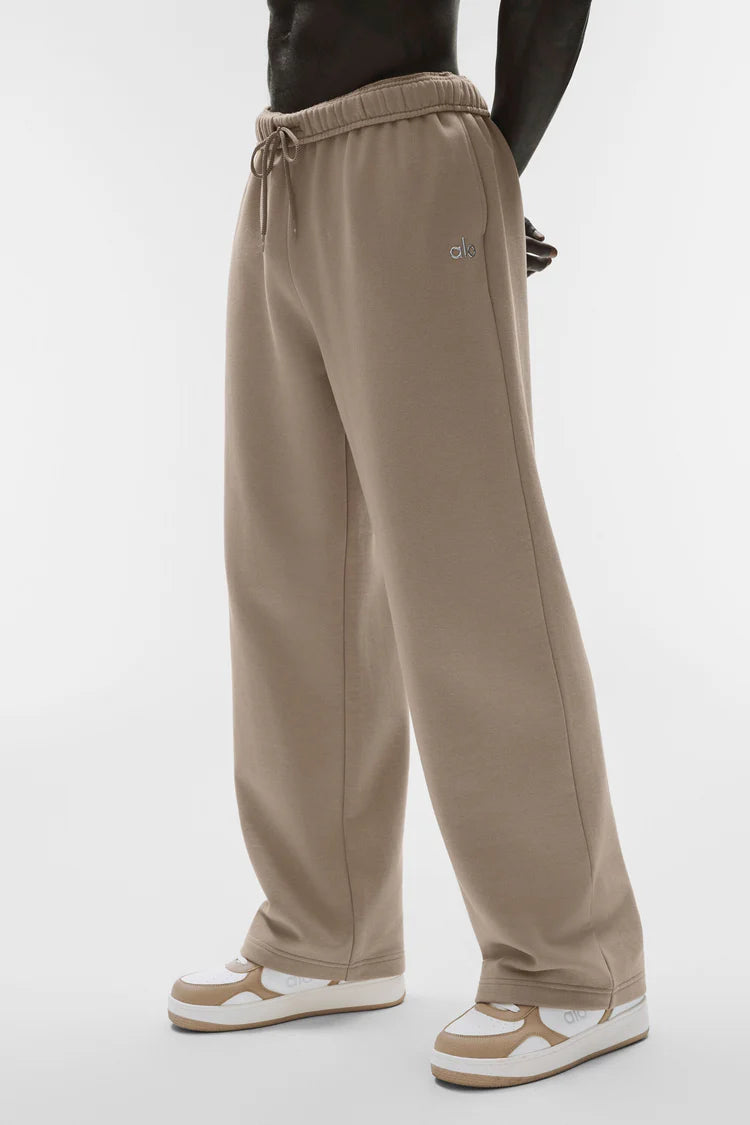 Alo Yoga - Accolade Straight Leg Sweatpant