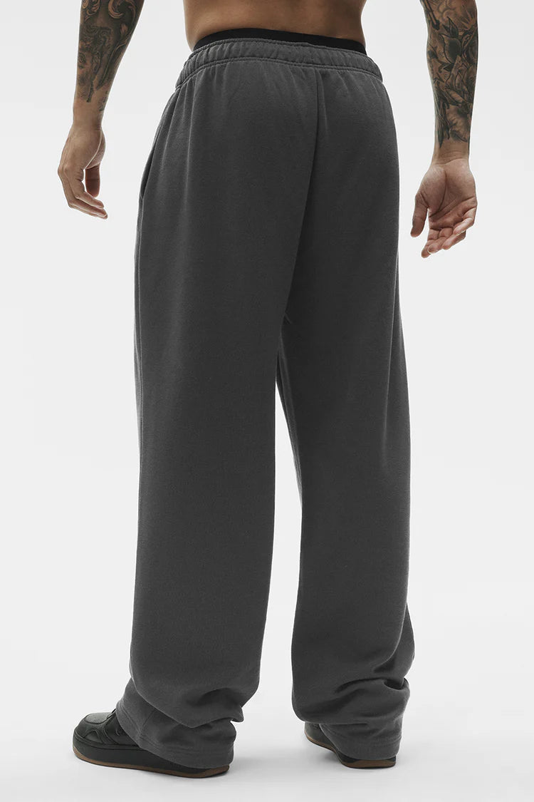 Alo Yoga - Accolade Straight Leg Sweatpant