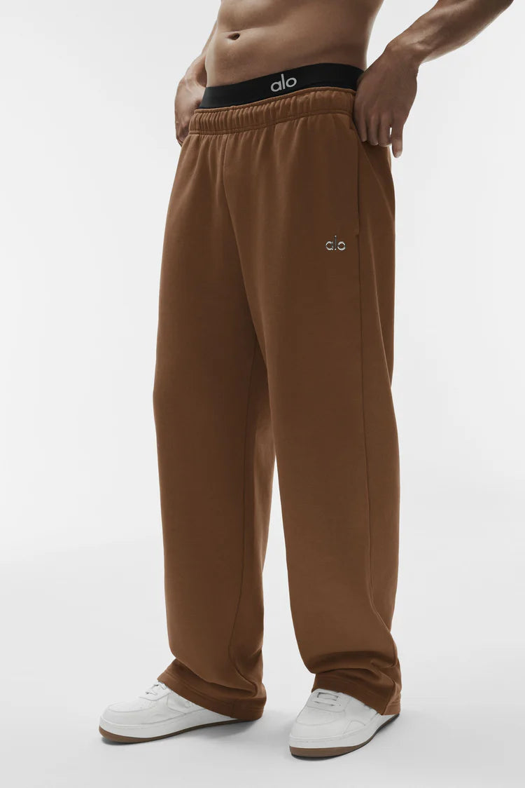 Alo Yoga - Accolade Straight Leg Sweatpant
