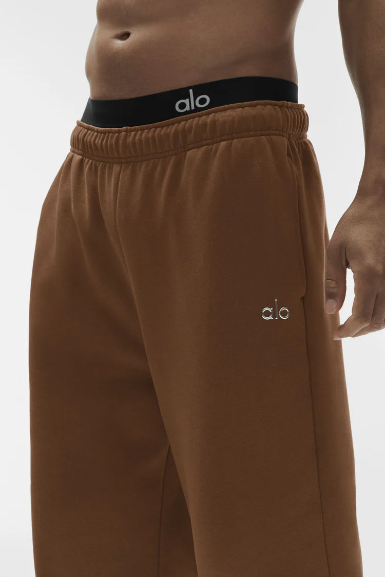 Alo Yoga - Accolade Straight Leg Sweatpant