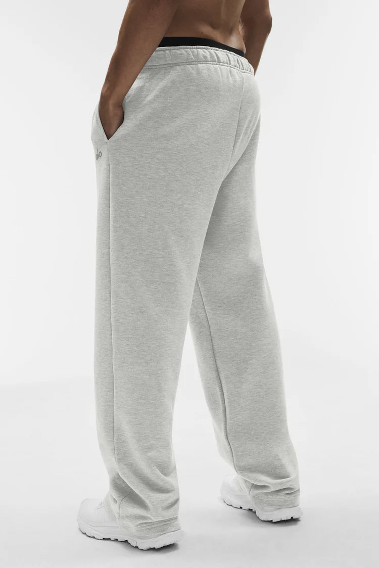 Alo Yoga - Accolade Straight Leg Sweatpant
