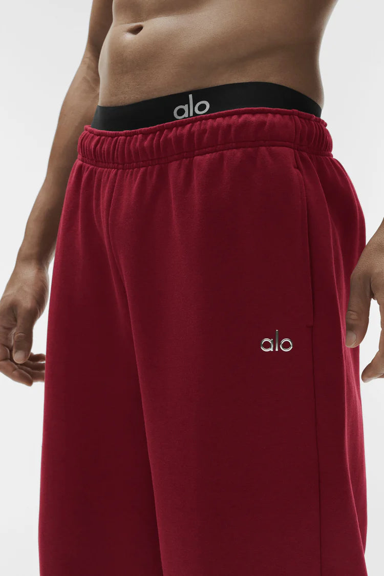 Alo Yoga - Accolade Straight Leg Sweatpant