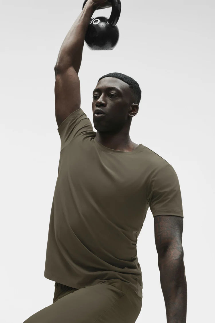Alo Yoga - Conquer Reform Crewneck Short Sleeve