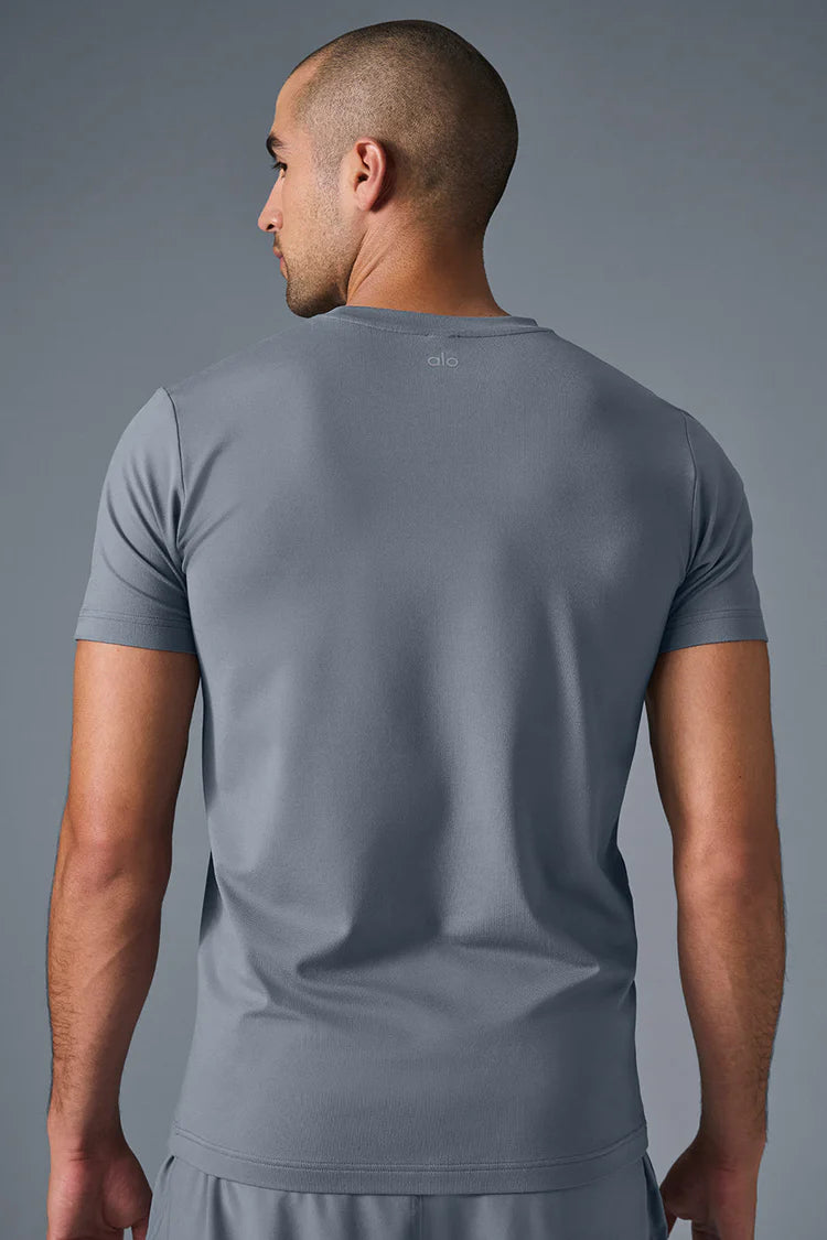 Alo Yoga - Conquer Reform Crewneck Short Sleeve