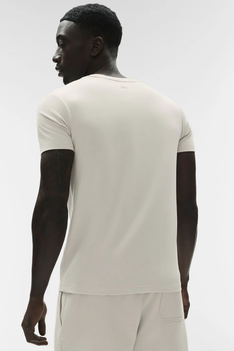 Alo Yoga - Conquer Reform Crewneck Short Sleeve