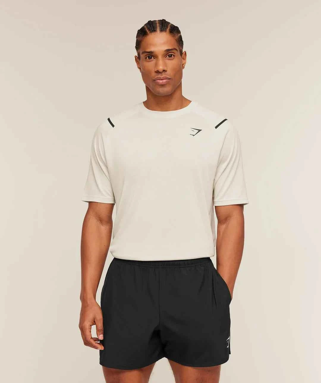 GYMSHARK - Arrival Contrast T-Shirt IMMEDIATE