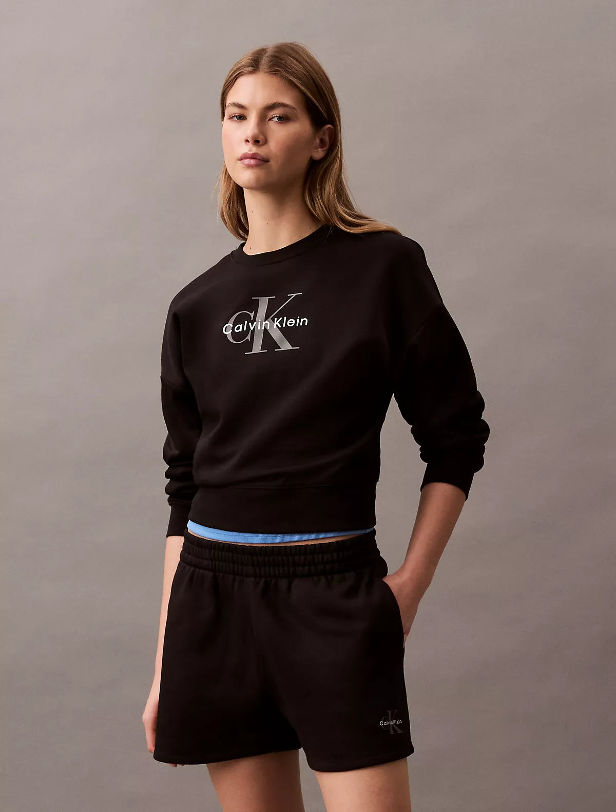 Calvin Klein - Monologo Fleece Relaxed Sweatshirt