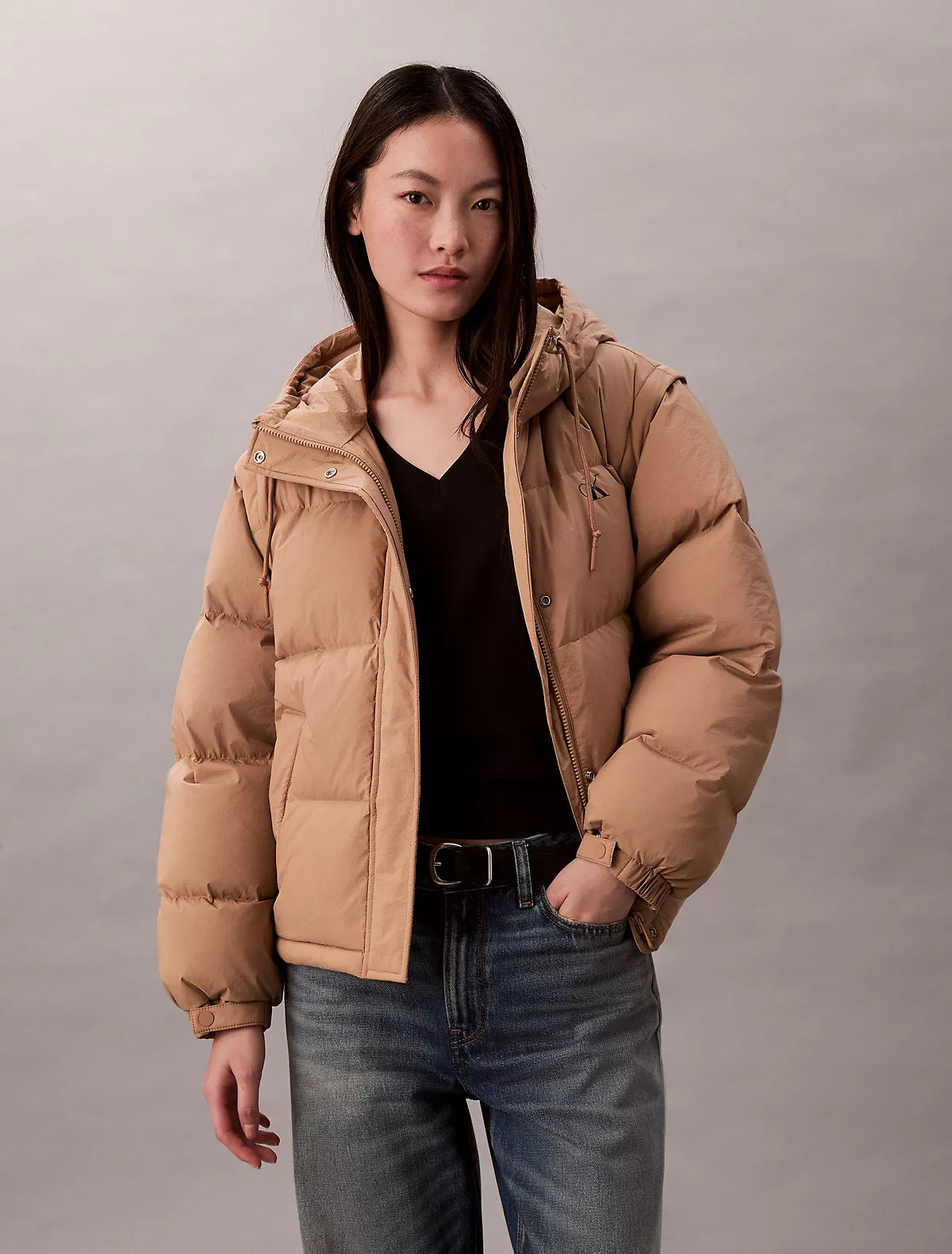 Calvin Klein - Crinkle Nylon Detachable Sleeve Puffer Jacket