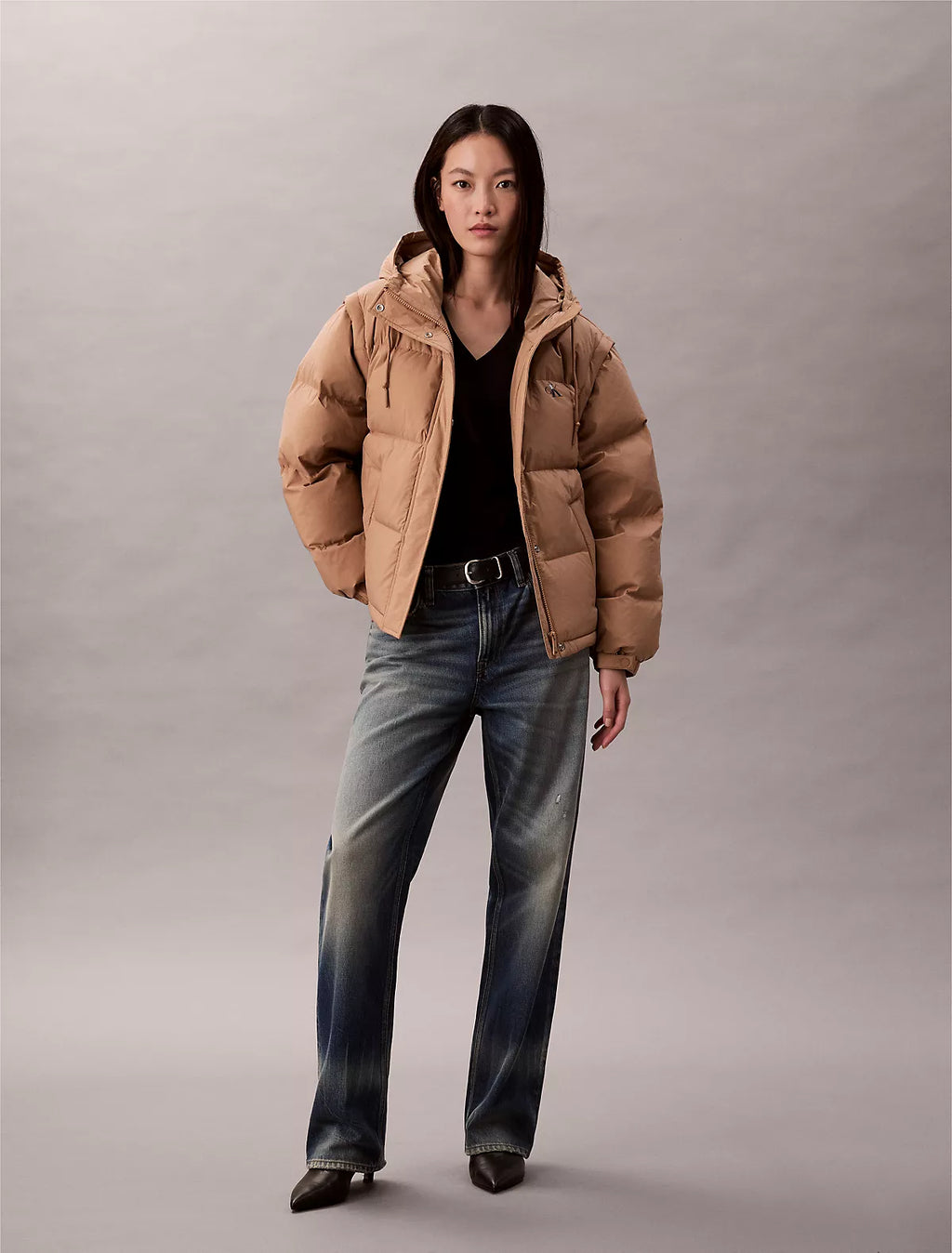 Calvin Klein - Crinkle Nylon Detachable Sleeve Puffer Jacket