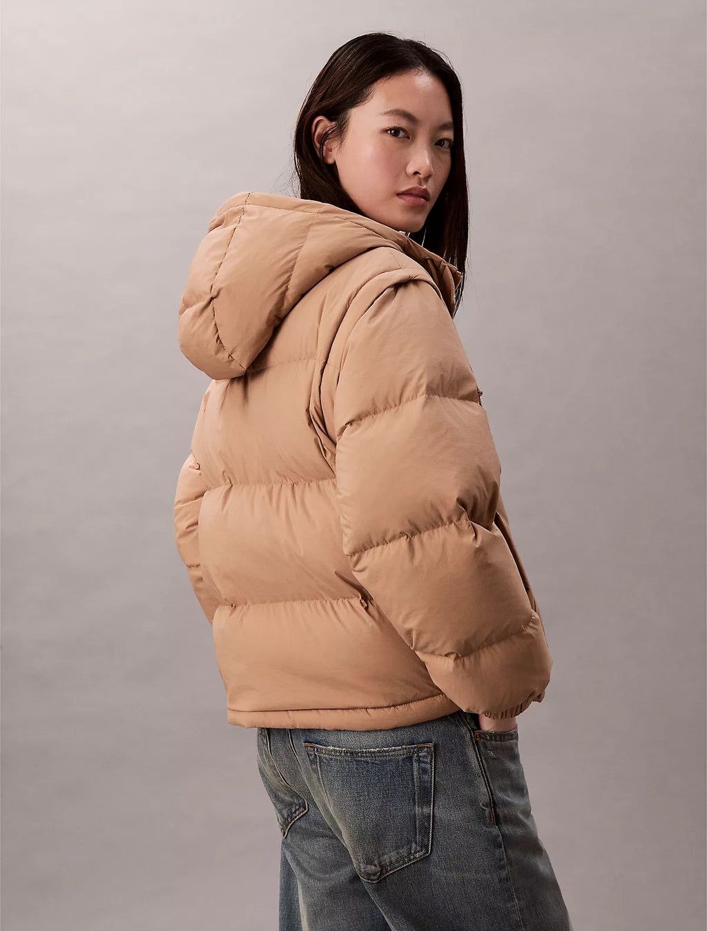 Calvin Klein - Crinkle Nylon Detachable Sleeve Puffer Jacket