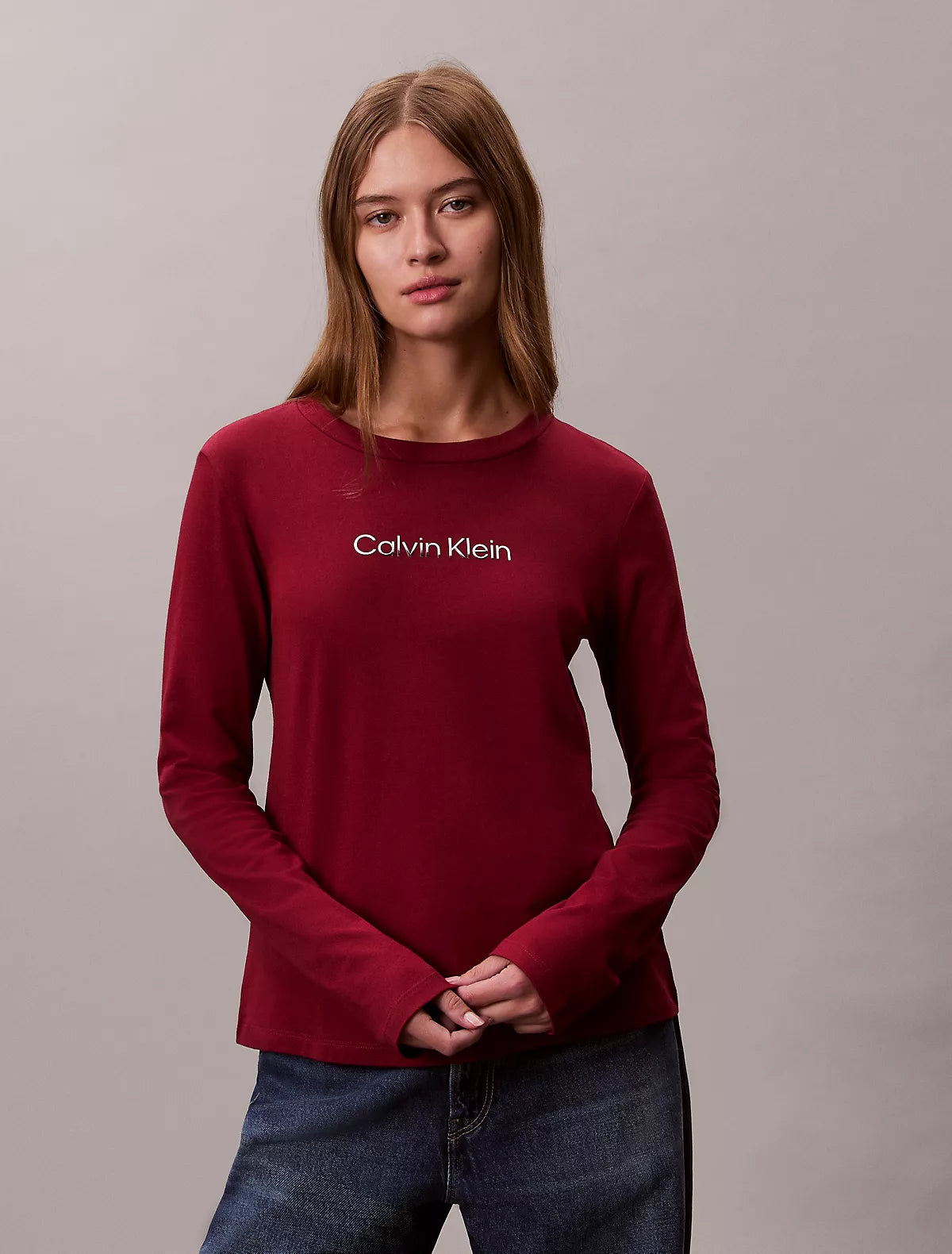 Calvin Klein - Standard Logo Slim T-Shirt