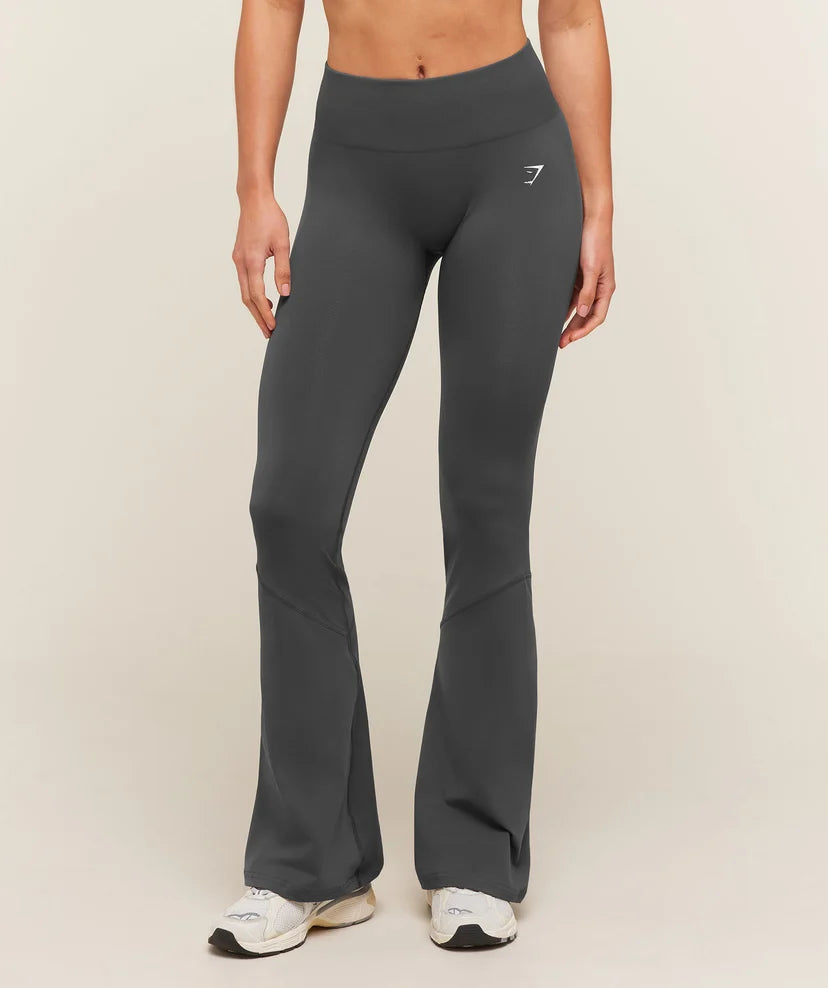 GYMSHARK - Everyday Seamless Flared Leggings Regular