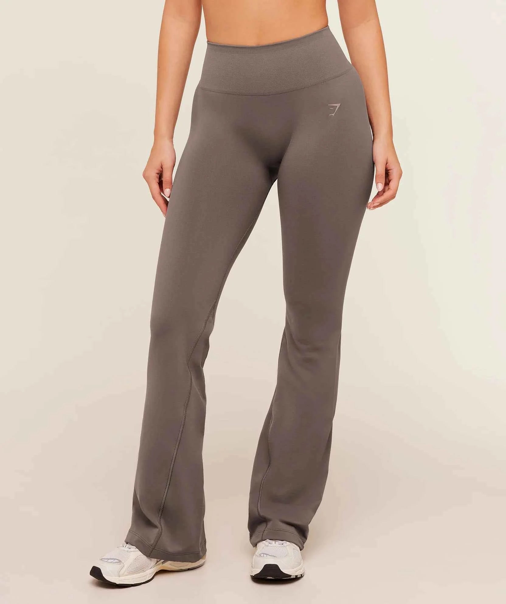 GYMSHARK - Soft Sculpt Flared Leggings