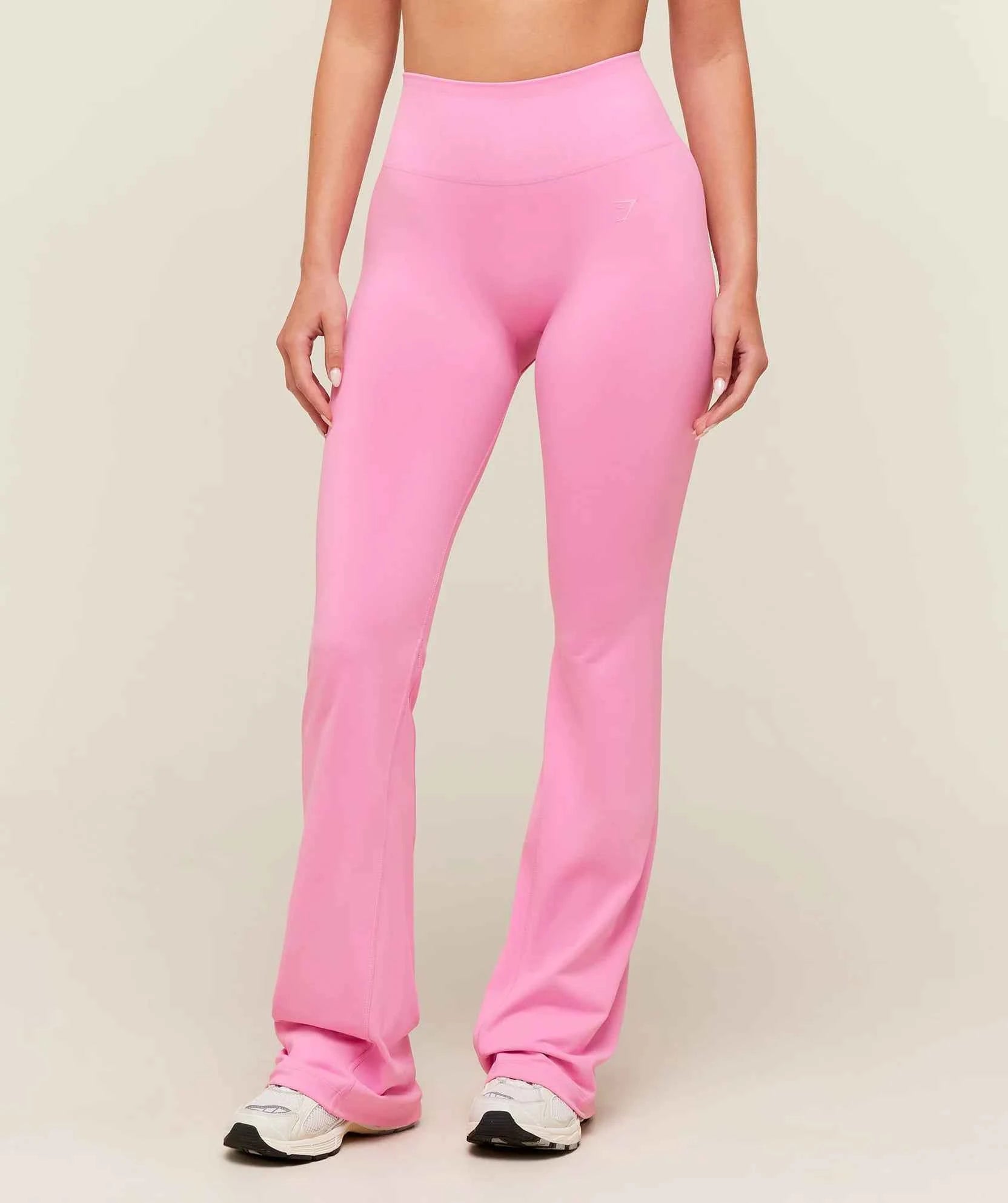GYMSHARK - Soft Sculpt Flared Leggings