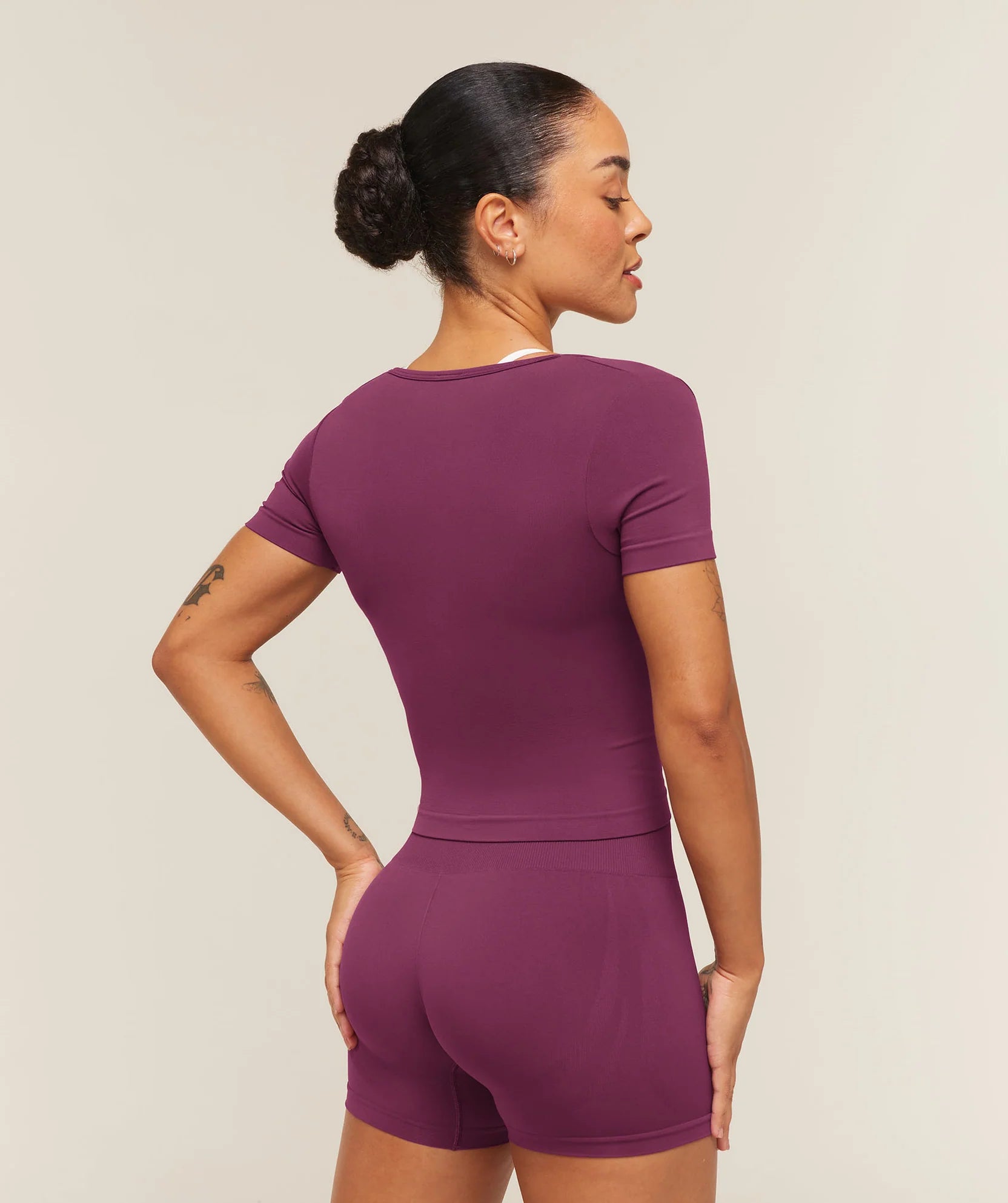 GYMSHARK - Everyday Seamless Tight Fit Crew Neck Tee