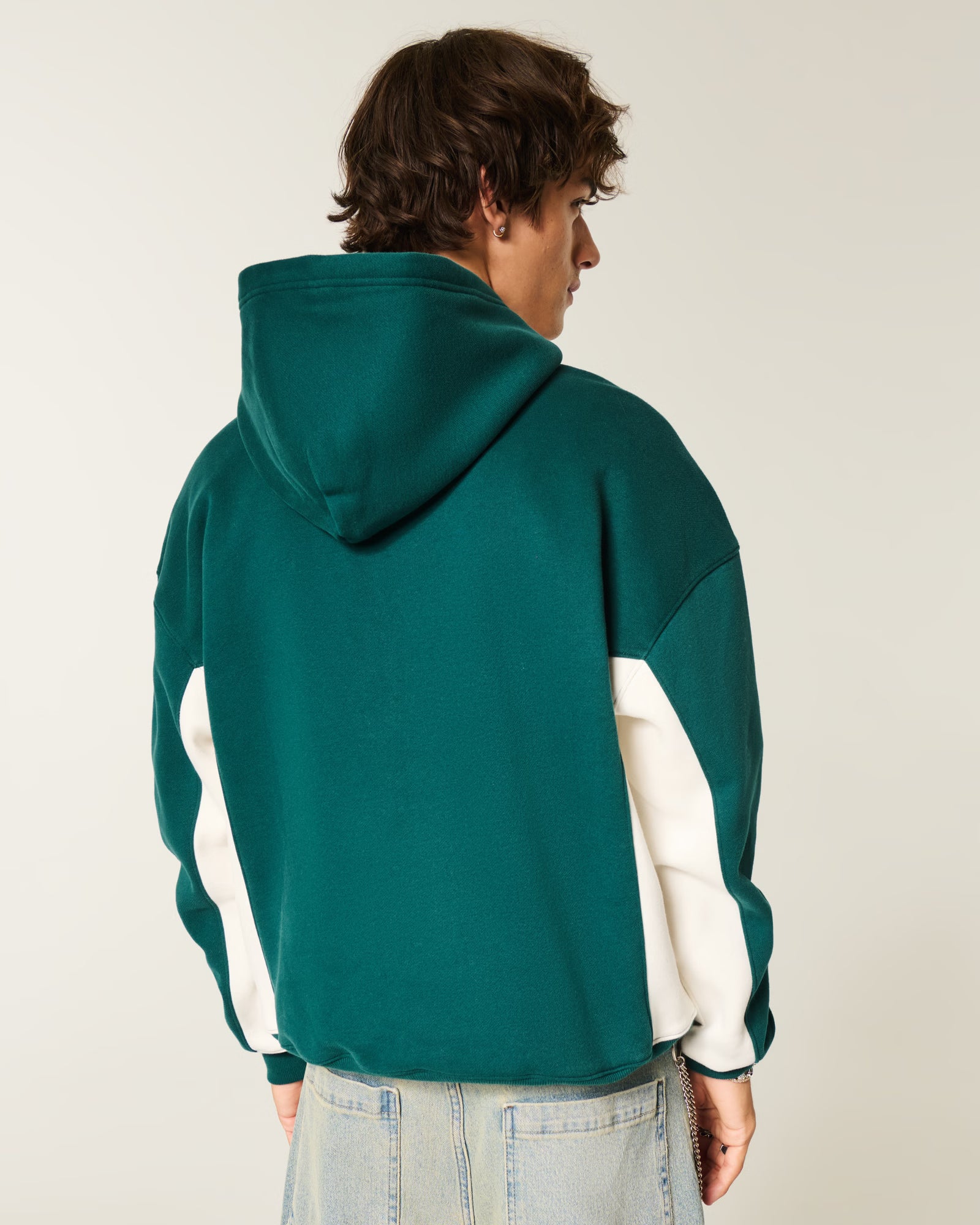 Hollister - Boxy Logo Hoodie