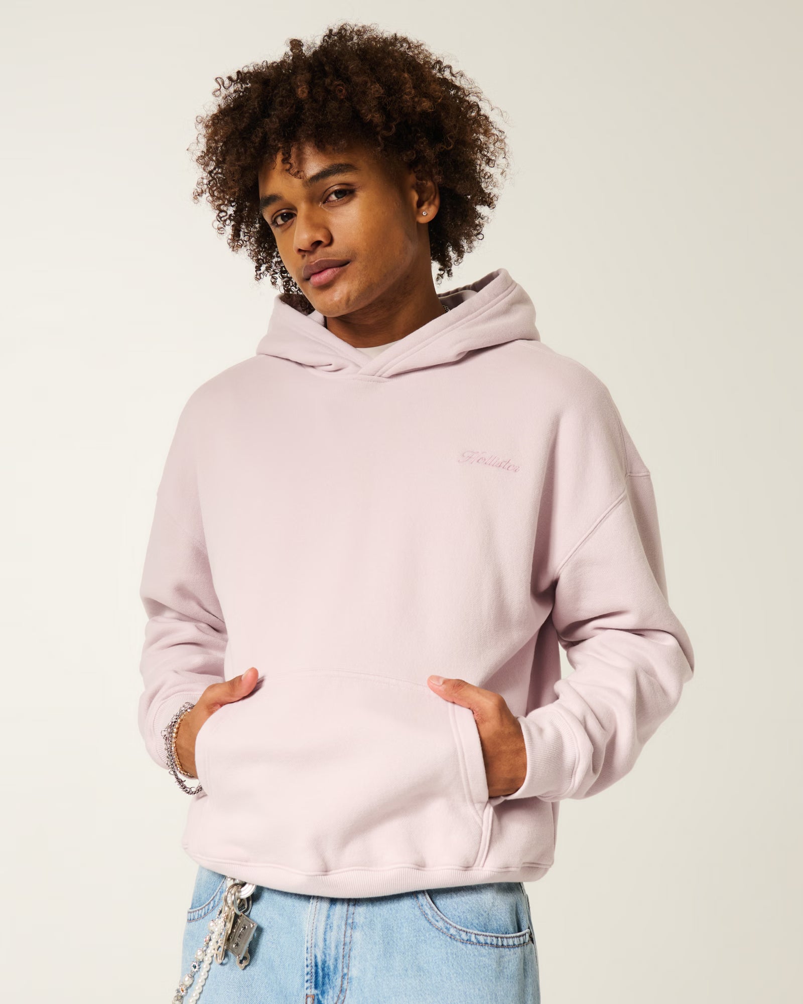 Hollister - Boxy Logo Hoodie
