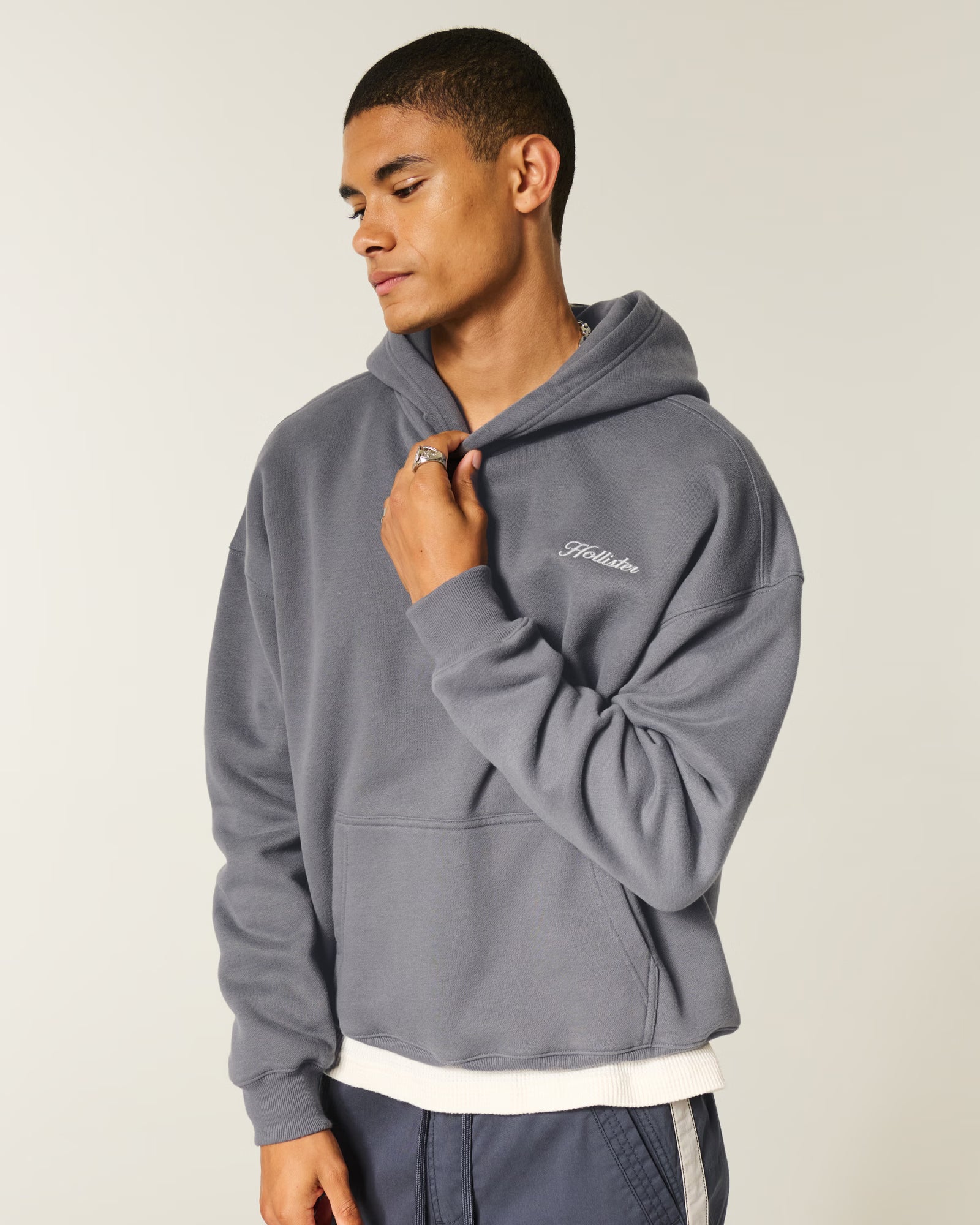 Hollister - Boxy Logo Hoodie